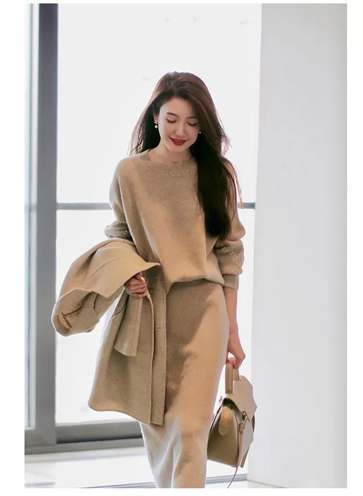 网红时尚炸街轻奢女装感名媛小香风职业半身裙两件套装女秋季