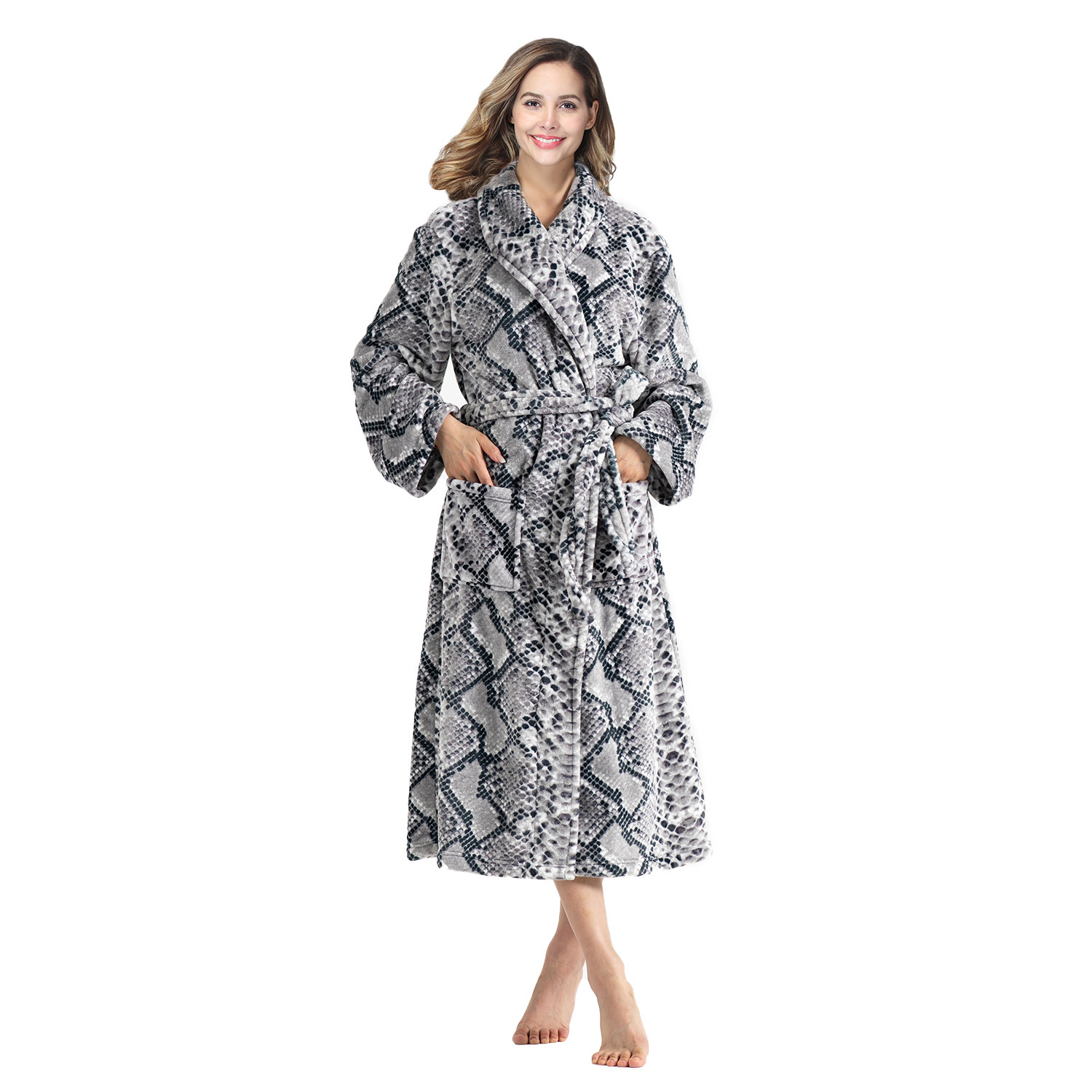 Nightgown Autumn and Winter Women's Flannel Thickened Snake Pattern Rabbit Pattern Lapel High-End Can Be Worn outside Sexy Bathrobe