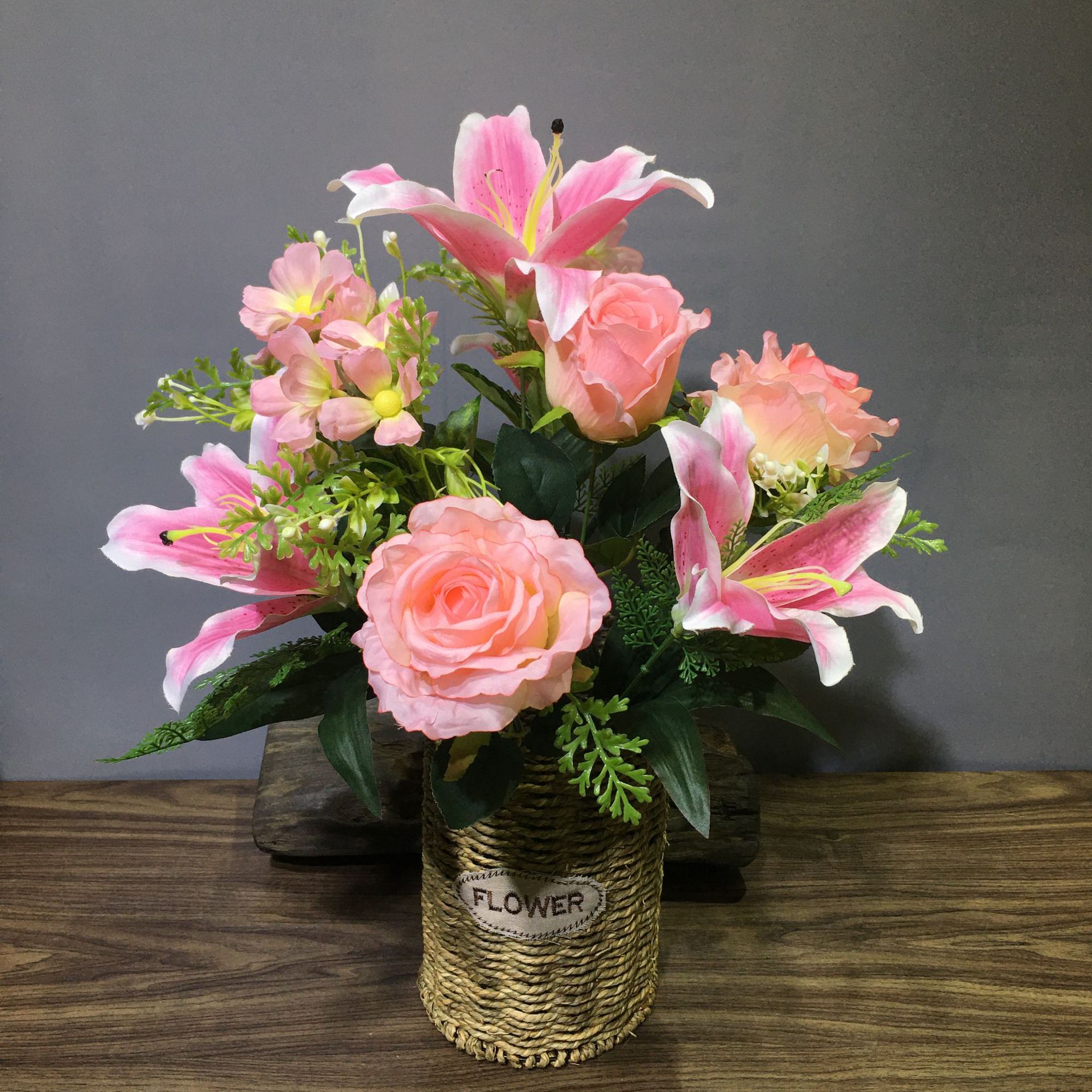 玫瑰百合假花花束