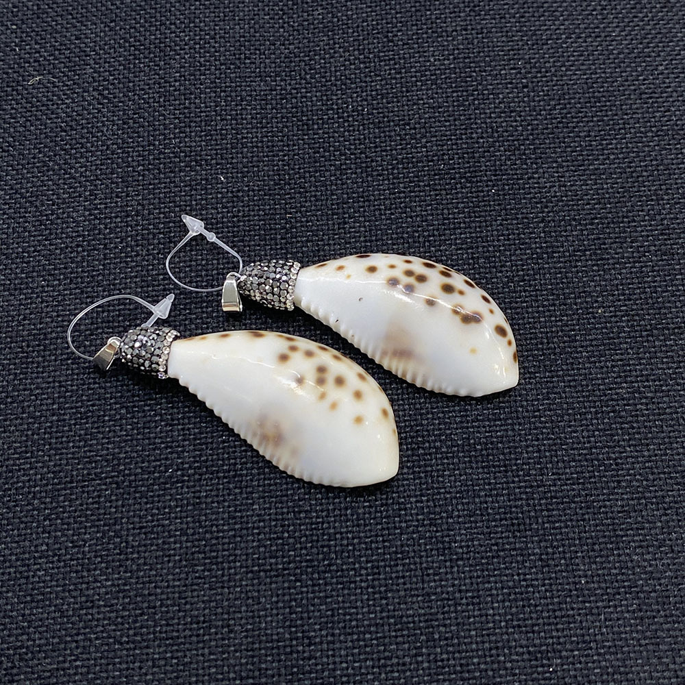 天然贝壳镶钻坠子羽毛形瓜子淡水贝吊坠 diy项链耳饰饰品配件批发