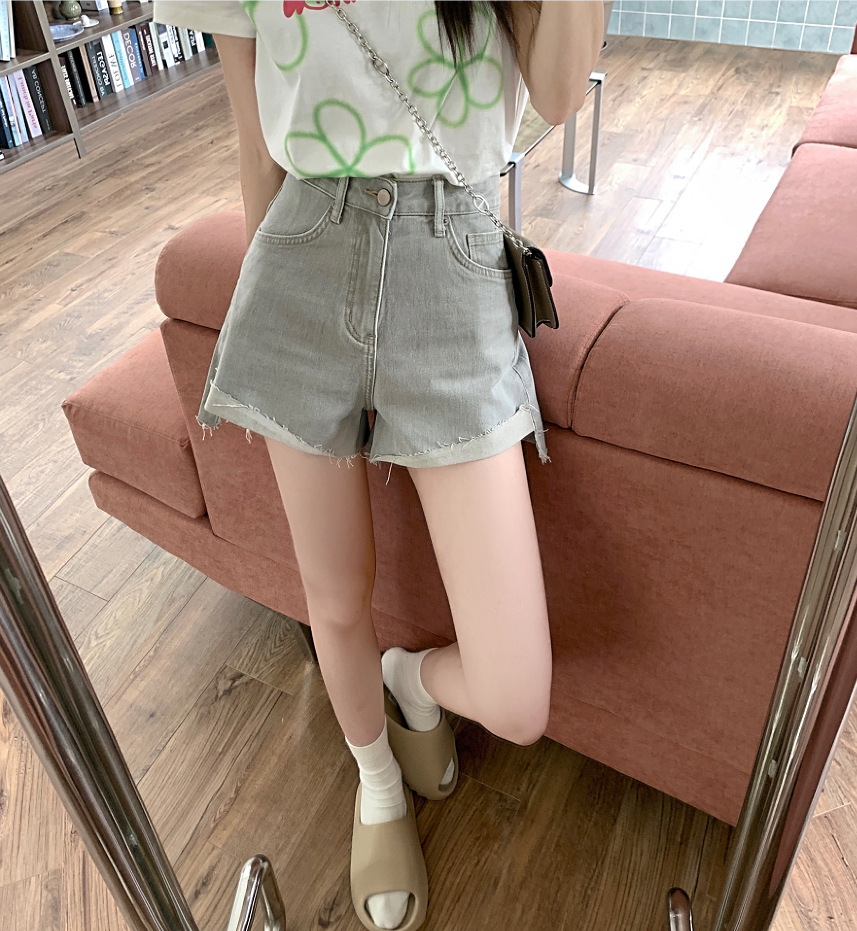 夏季新款牛仔热裤a字阔腿不规则翻边设计显瘦浅色高腰牛仔短裤女