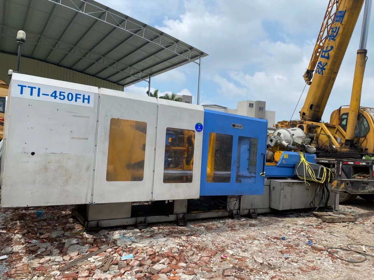 pvc水管湾头接头专用注塑机华大450吨340吨240吨伺服机卧式注塑机