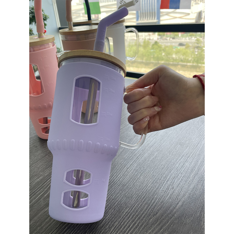 Cross-Border New 32oz Car Large Ice Cup High Borosilicate Glasses with Handle Beer Steins Car Water Cup Manufacturer