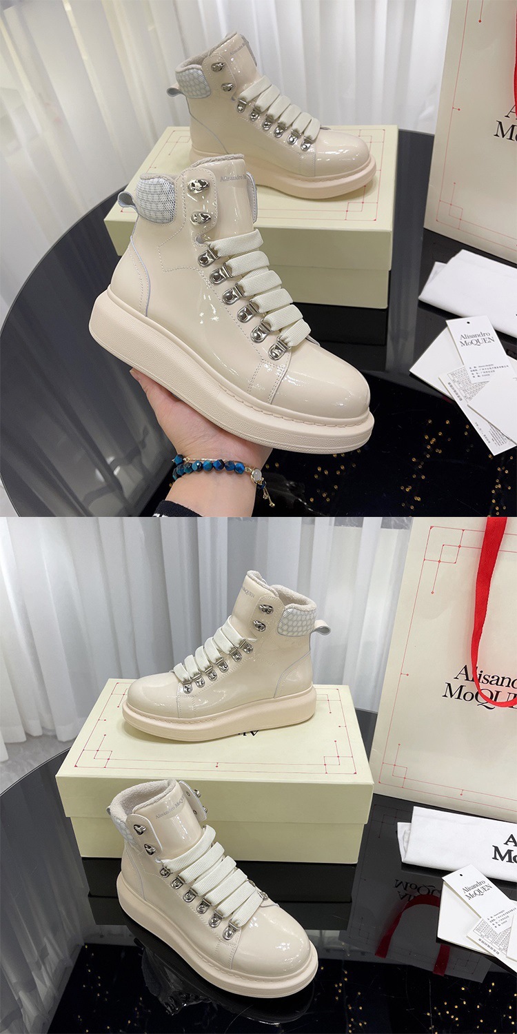 欧货2021新款卡其色麦昆高帮爆款真皮漆皮机车靴厚底运动情侣板鞋