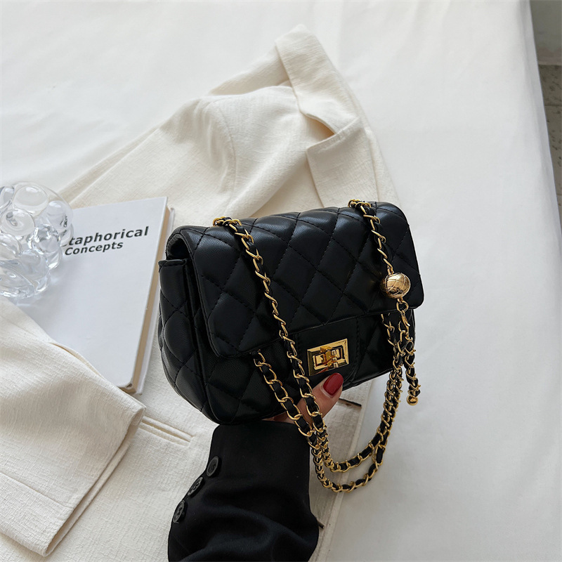 Classic Style Rhombus Chain Bag 2022 New Fashion Crossbody Small Golden Balls Bag Retro Twist Lock Shoulder Bag Foreign Trade