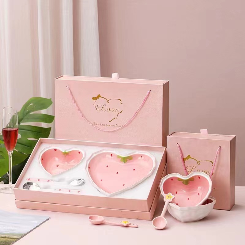 跨境高颜值碗盘陶瓷水果沙拉碗餐具套装创意实用伴手礼送老师礼品