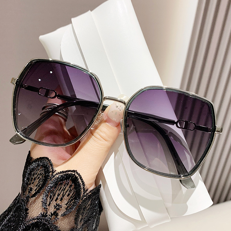 New Polarized Sunglasses Women's Uv-Proof Large Frame Internet Celebrity Sunglasses Trendy Bright Edge High-Grade Driving Sun-Proof Glasses