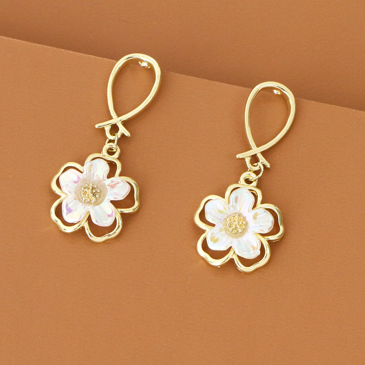跨境新款双层镂空炫彩贝壳花朵耳环女简约森系少女文艺小清新耳钉