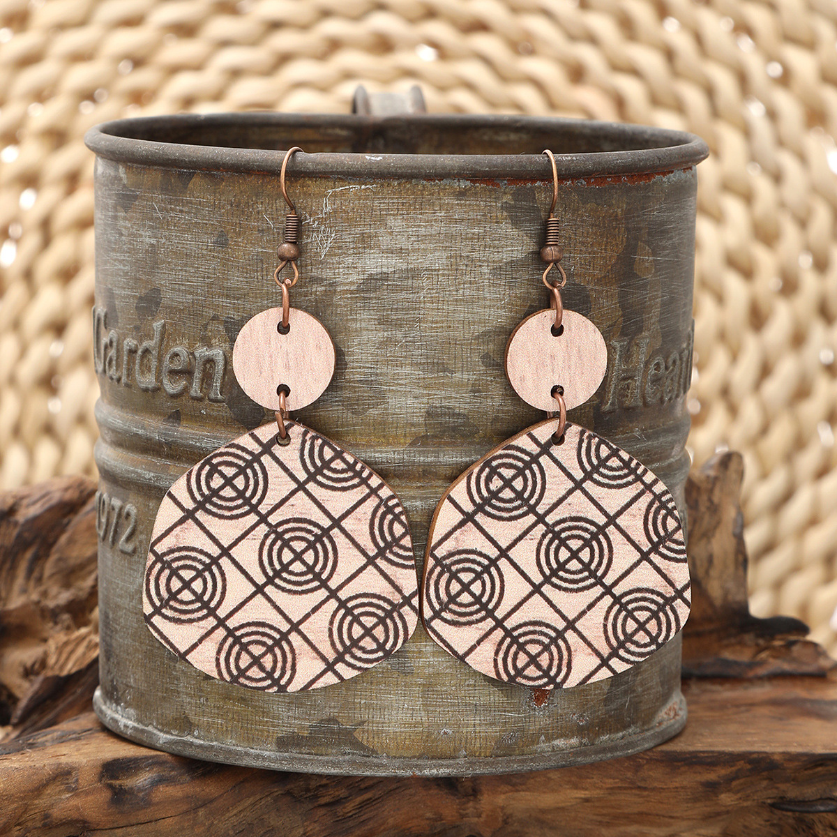 Cross-Border Retro Plaid Pattern Wooden Earrings Irregular Shape Earrings Women's Amazon AliExpress Xi Yin