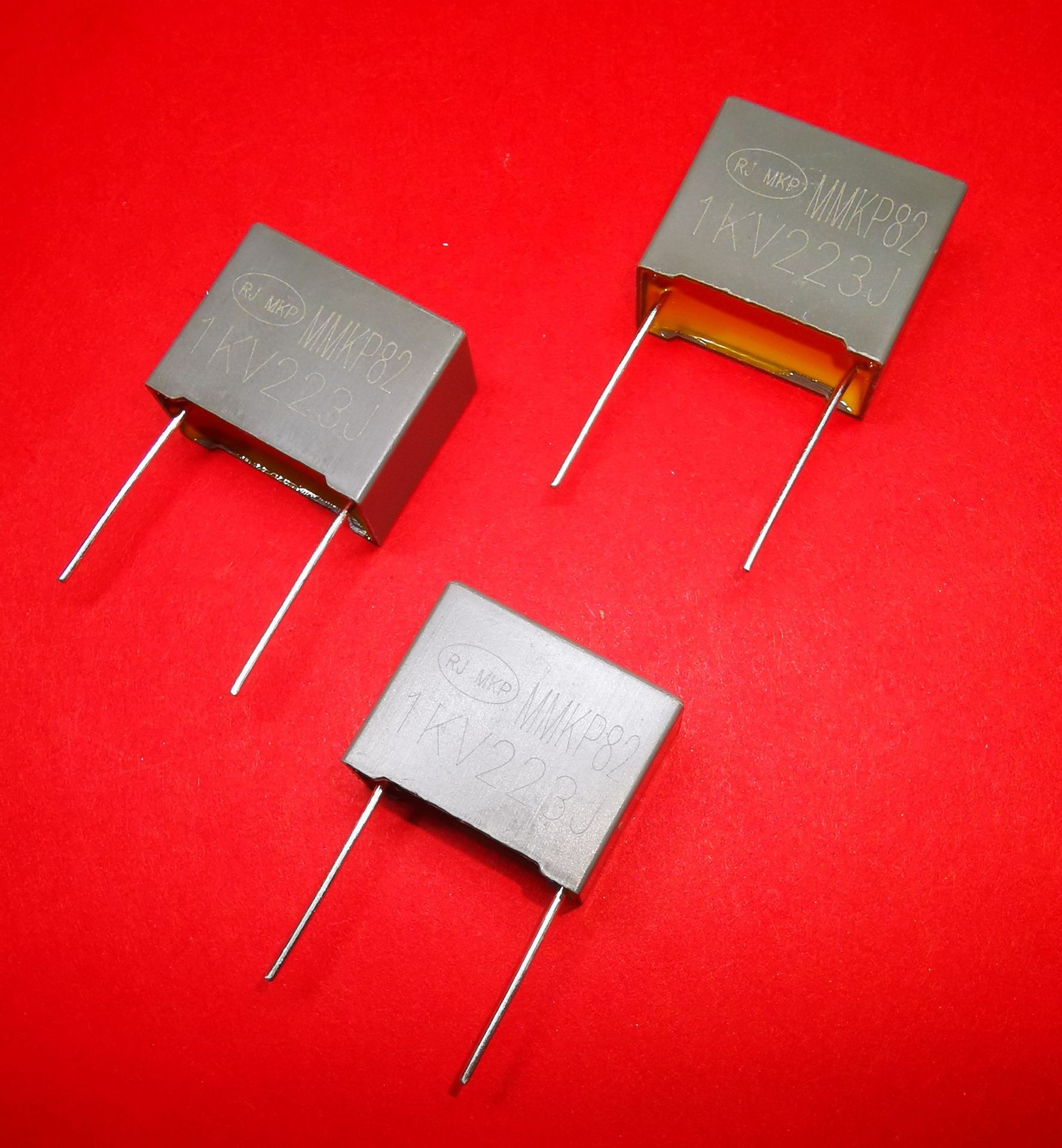 源头厂家定制mmkp82双面膜电容对标法拉谐振电容1kv223 p=15