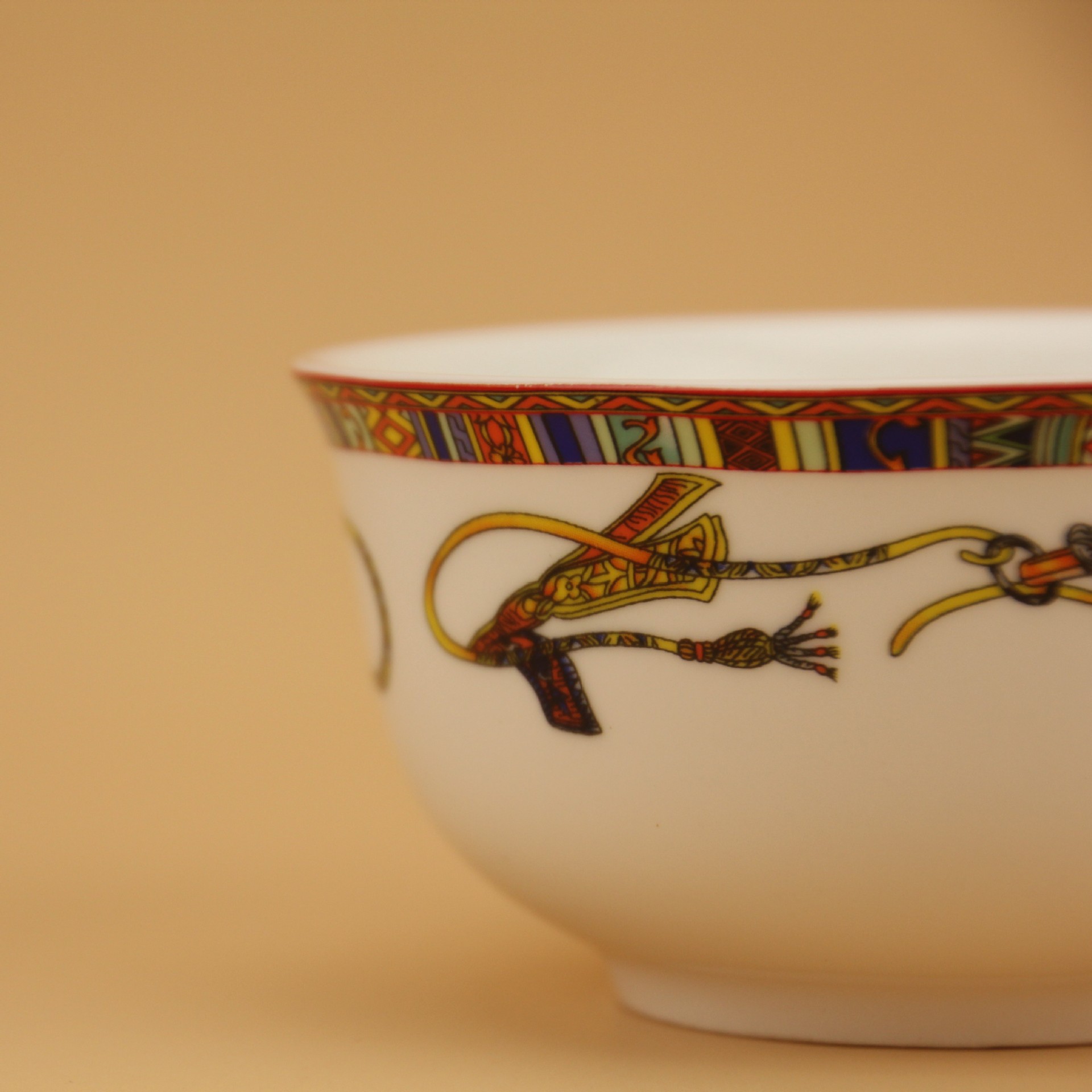 爱马仕碗碟套装瓷碗餐具套装盘子碗套装陶瓷碗盘礼盒餐具套礼盒