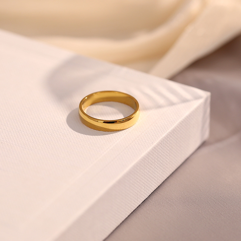 不掉色钛钢圈素戒指小众高级轻奢弧形情侣对戒个性指环批发女爆款