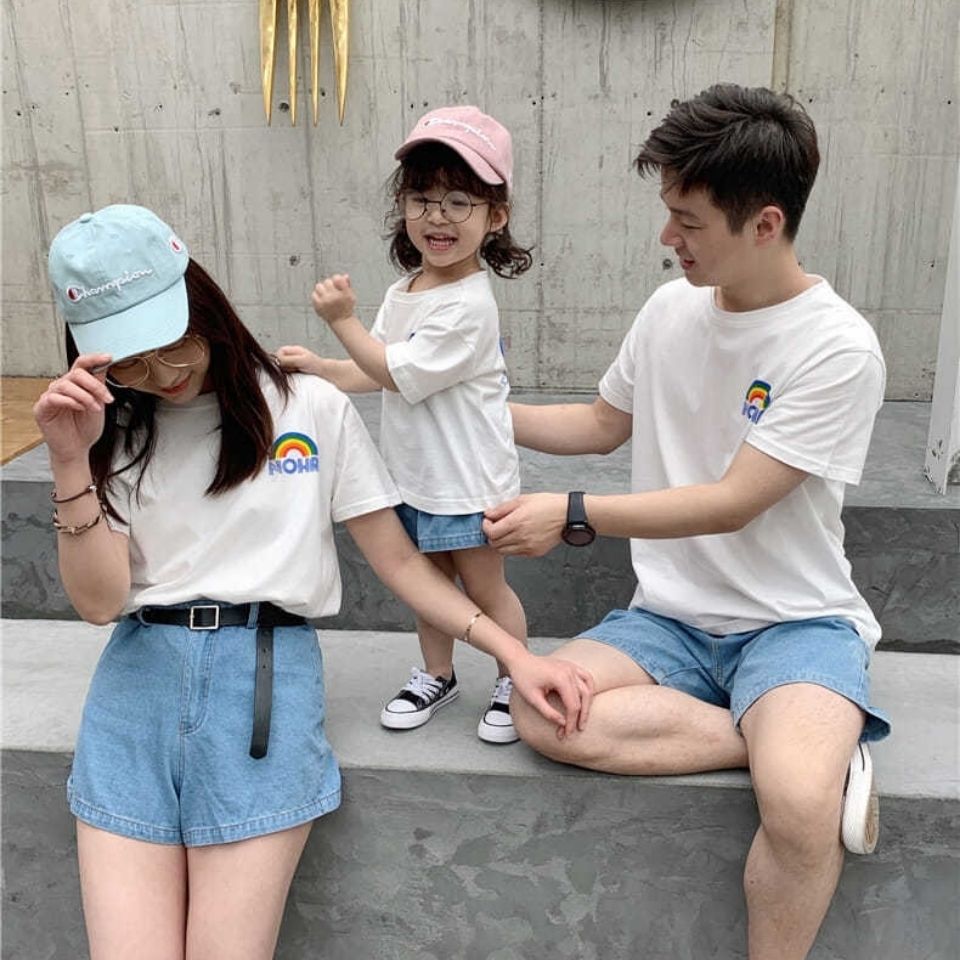 亲子装夏装2021新款潮全家装母女子洋气网红一家三口四口纯棉t恤