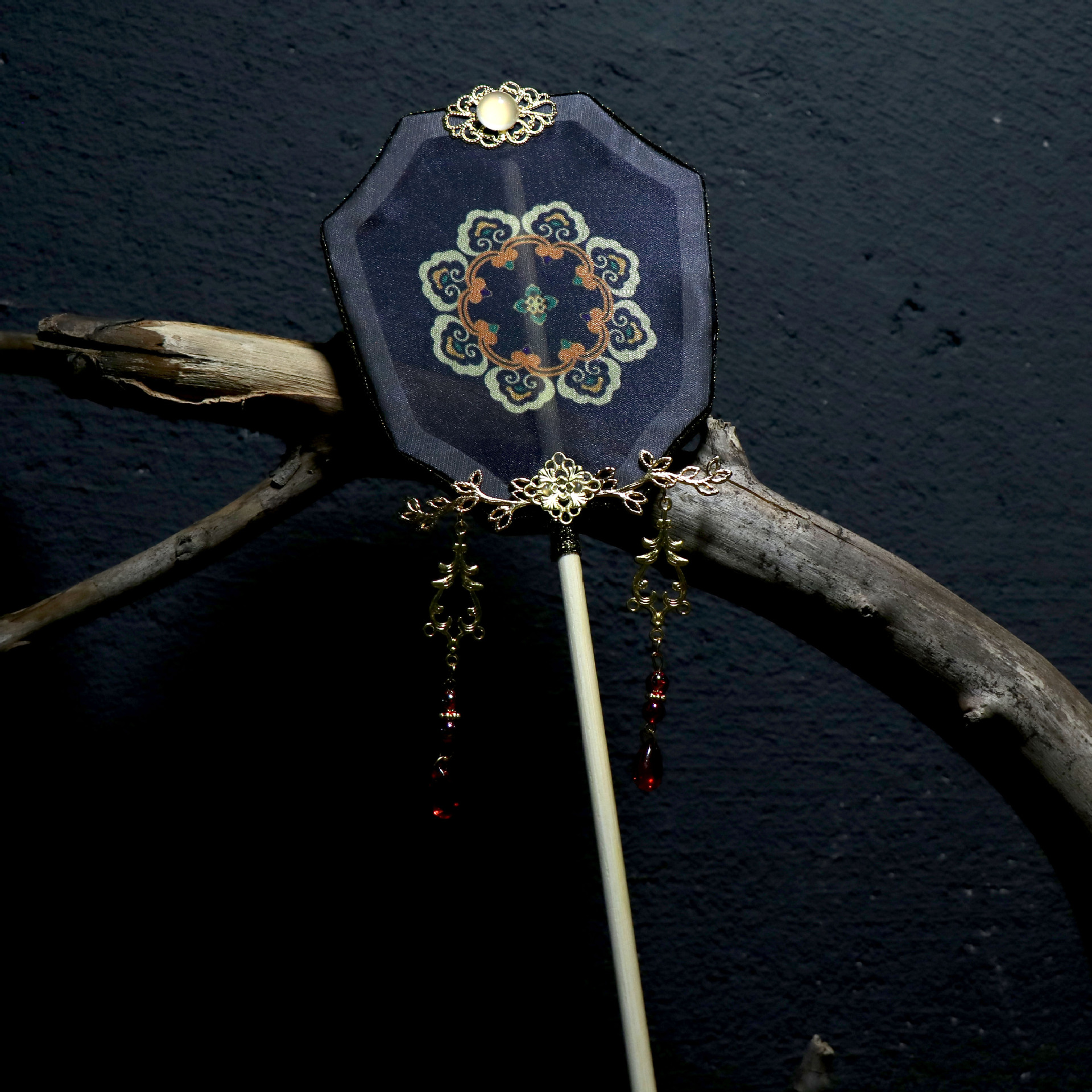 贰玥新品团扇袒领汉服配饰古装扇子拍摄道具儿童异性扇【敦煌】