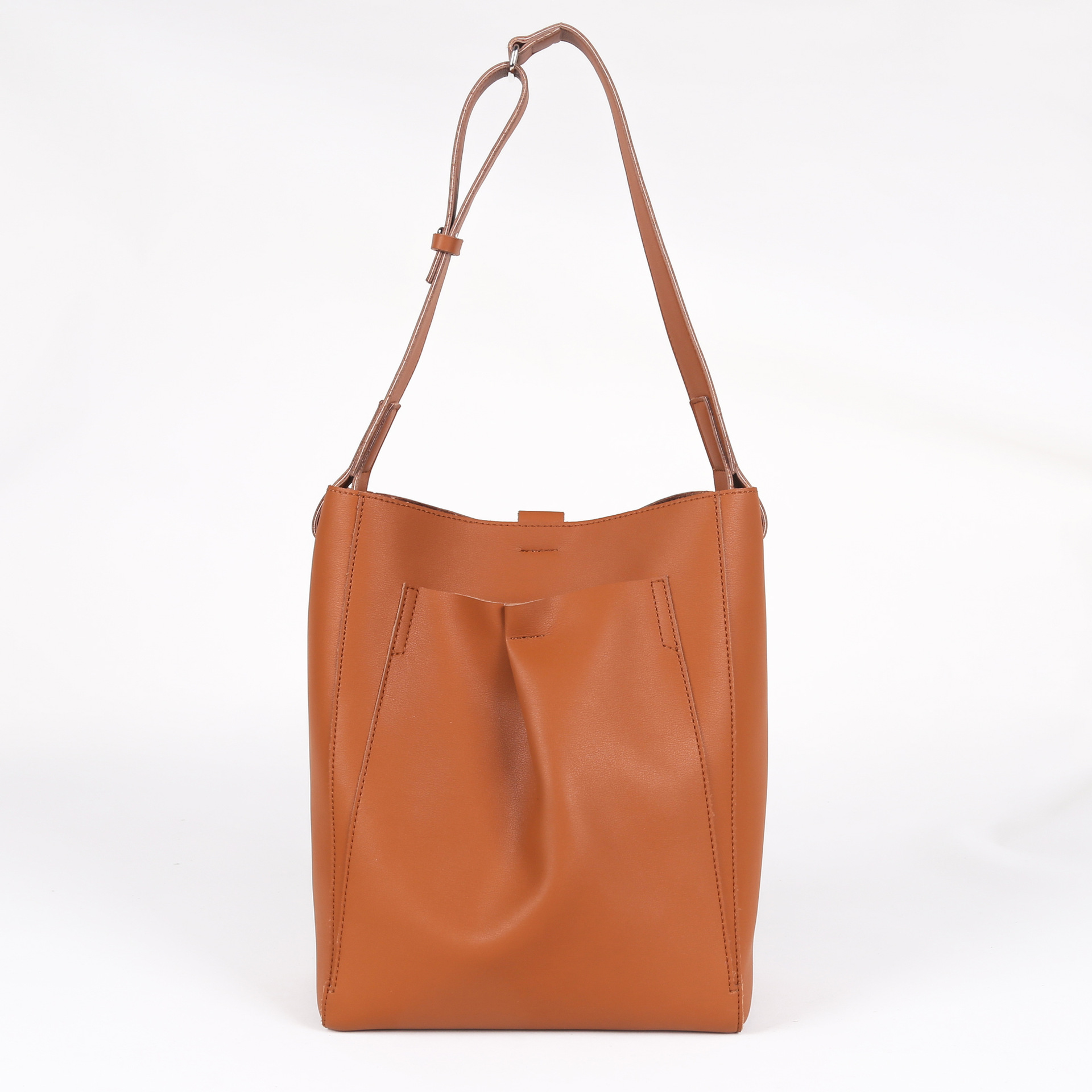 2021新款出口美国外贸女包studio单肩水桶包素皮女士简约手提包包