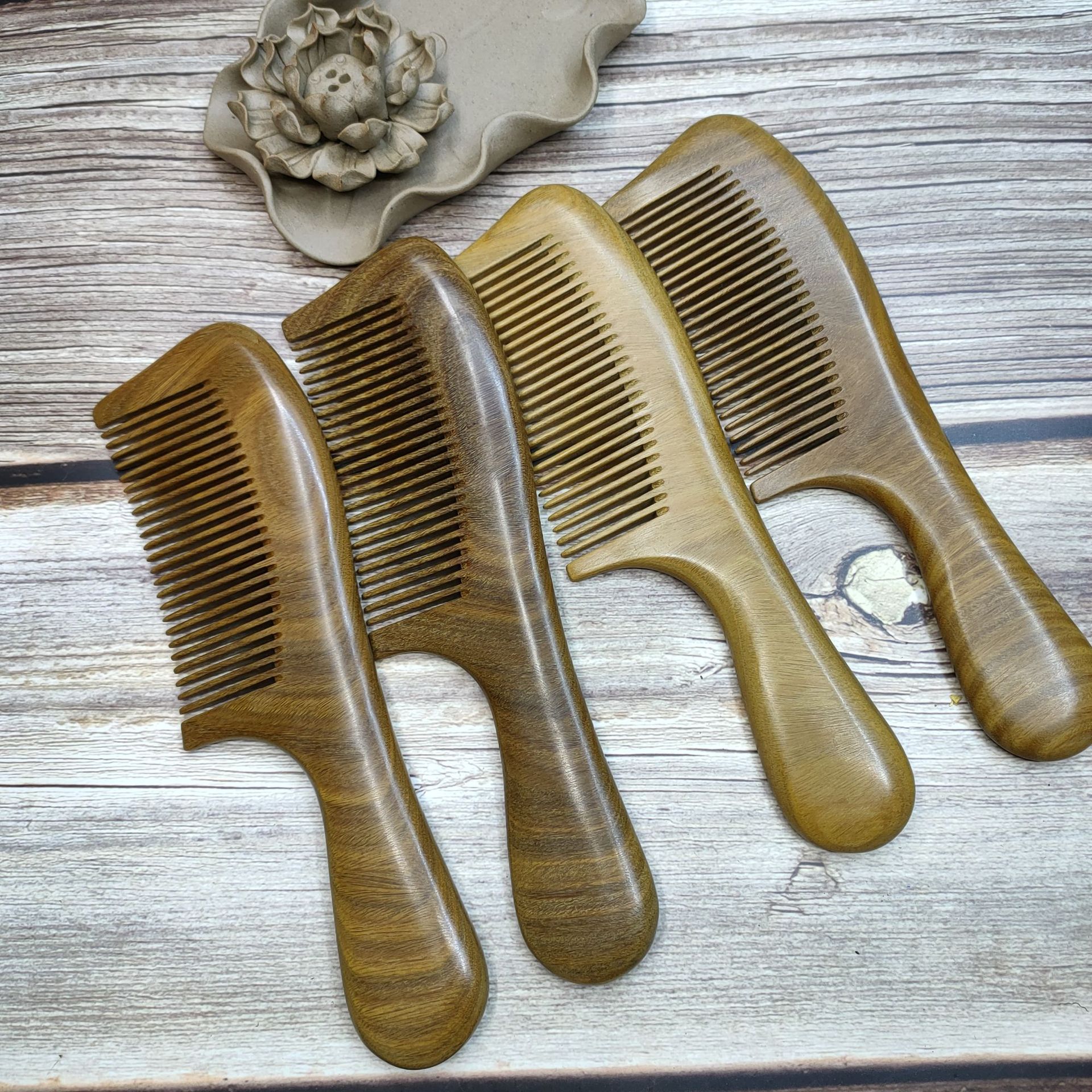 绿檀木梳子20公分圆柄按摩直发梳厂家直发可来样制作刻花及logo