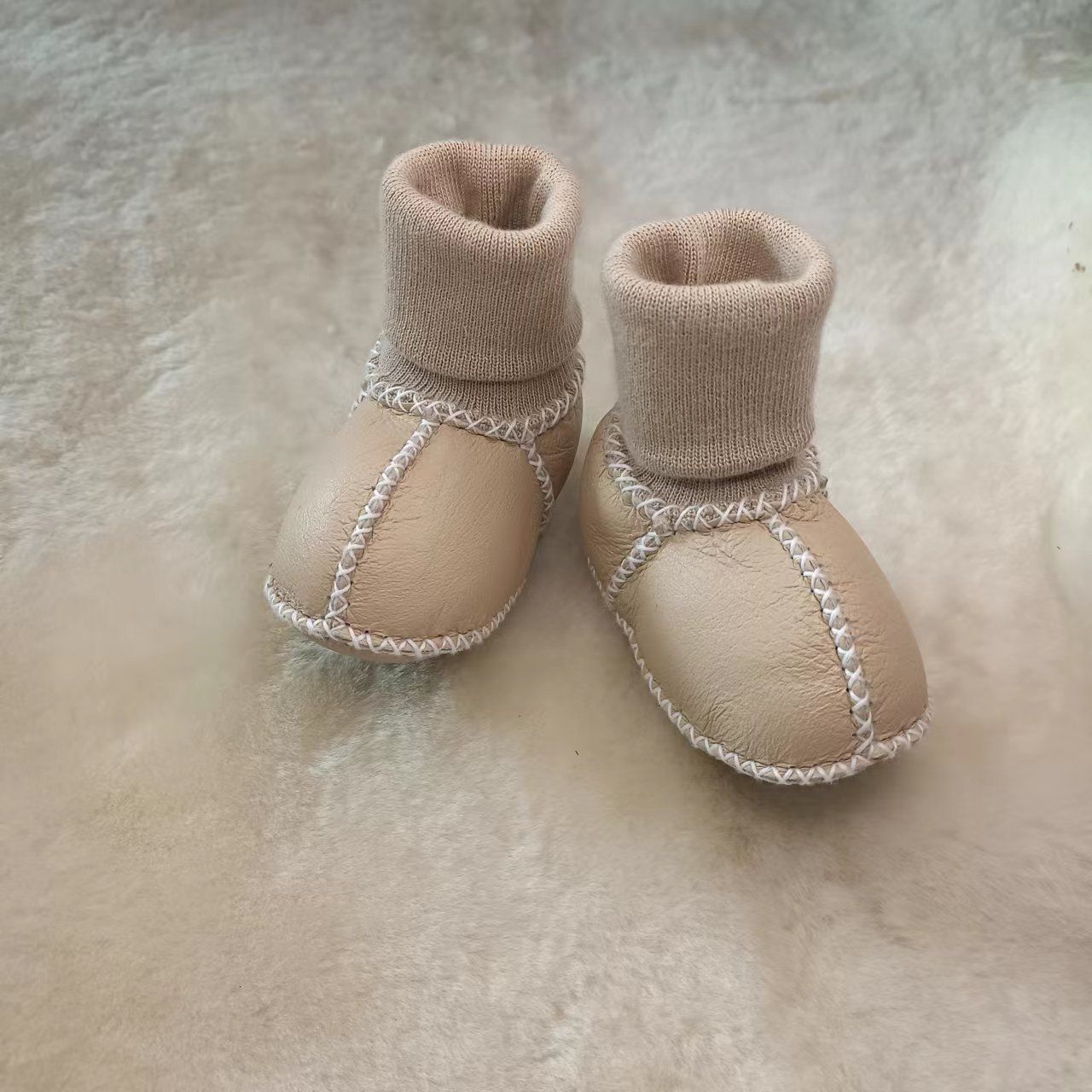 Sheepskin and Fur Baby Toddler Shoes Autumn and Winter Socks Shoes 0-12 Months Male and Female Baby Thickened Soft-Soled No Heel Slippage Walking Shoes