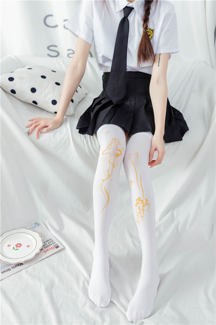 天鹅绒过膝袜大腿袜黑白丝袜烫金胶印lolita长筒jk学生微透女 cos