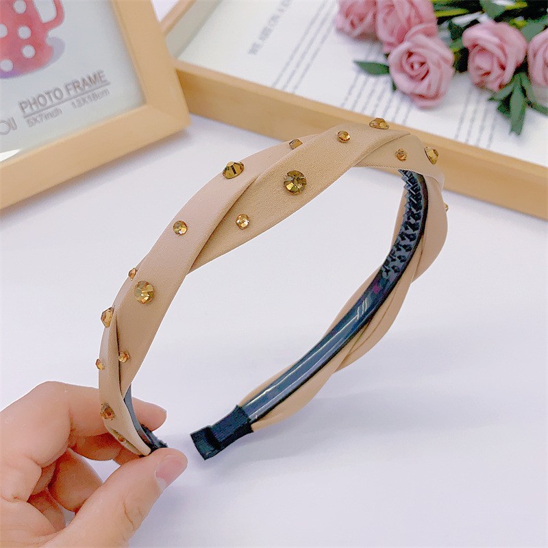 Fashion Simple Milk Coffee Color Series Dough-Twist Style Plaits Headband Inlaid Large and Small Pearls Cloth Headband out Commuter's All-Matching Women