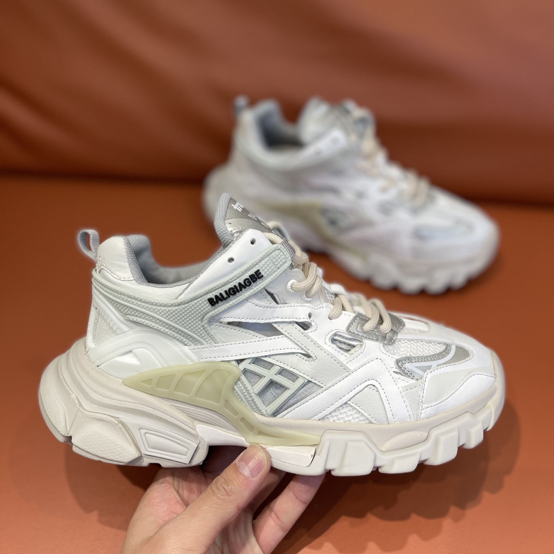 欧洲站2021年夏季新款巴黎之家track老爹鞋镂空透气低帮运动鞋