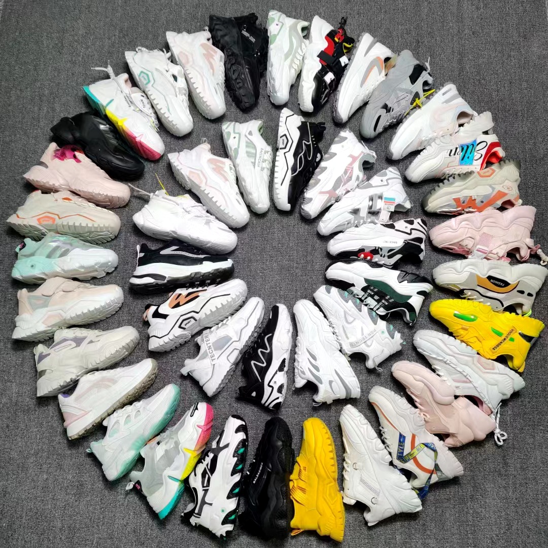 库存批发秋季女士老爹运动鞋地摊货源1-20元模式赶集庙会外贸时尚