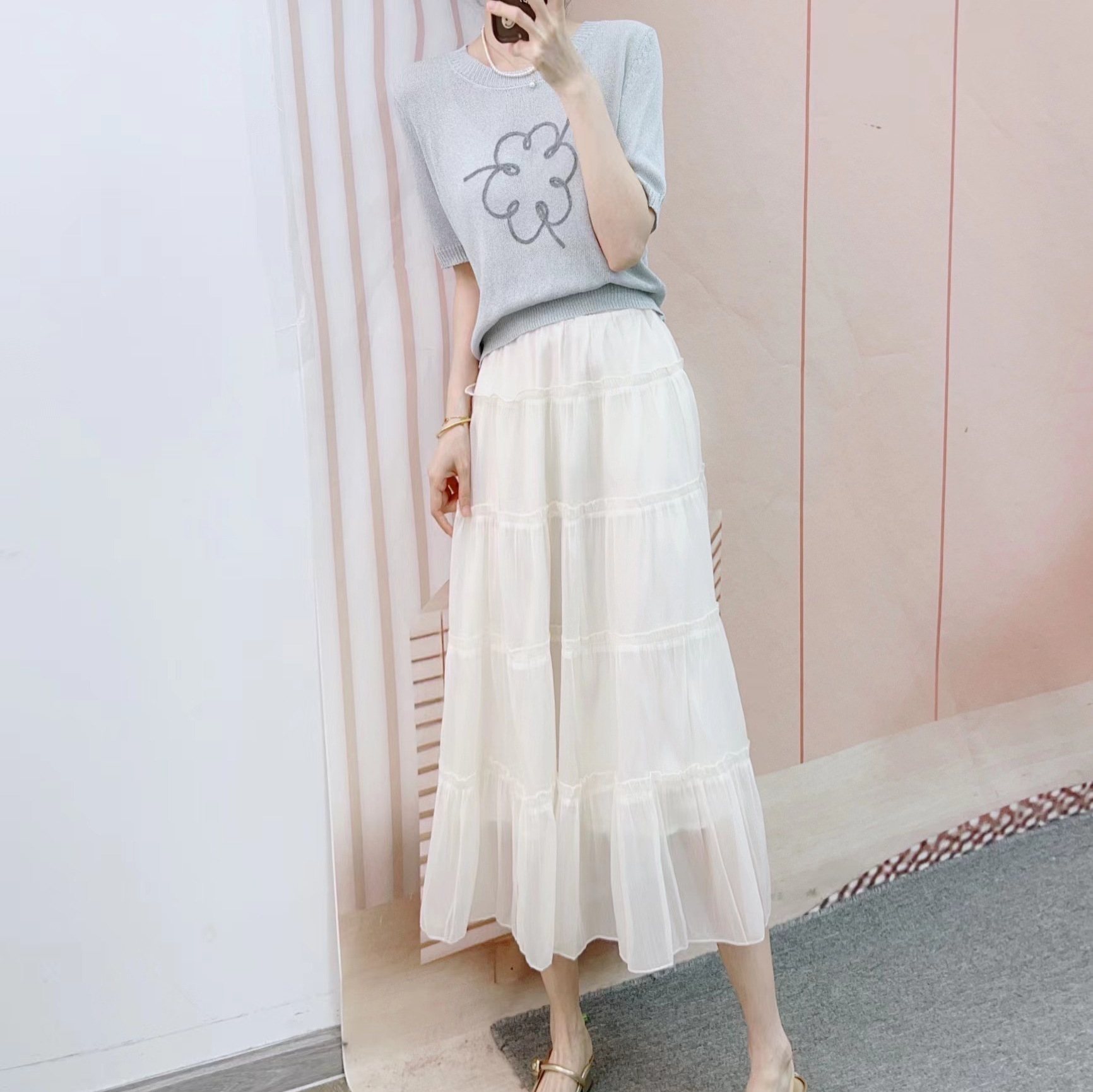 2024年夏季品牌专柜新品时尚百搭短袖针织衫 半身裙两件套裙871