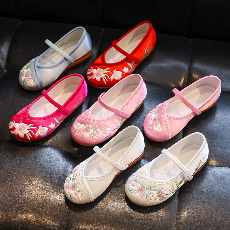 汉服鞋女童绣花鞋古装鞋子老北京儿童布鞋中国风小公主唐朝民族鞋