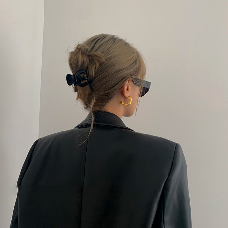 欧美ins博主同款小号黑色抓夹 慵懒鲨鱼夹发抓简约后脑勺夹 f132