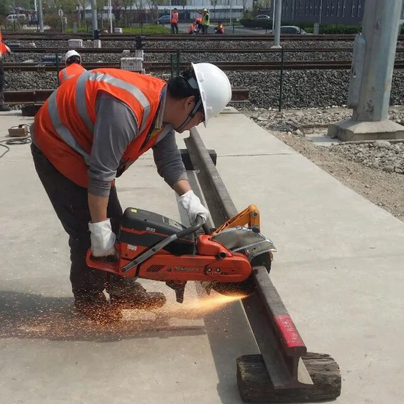 k1270/k1260内燃钢轨锯轨机 铁路轨道养护设备手持式钢轨切轨机