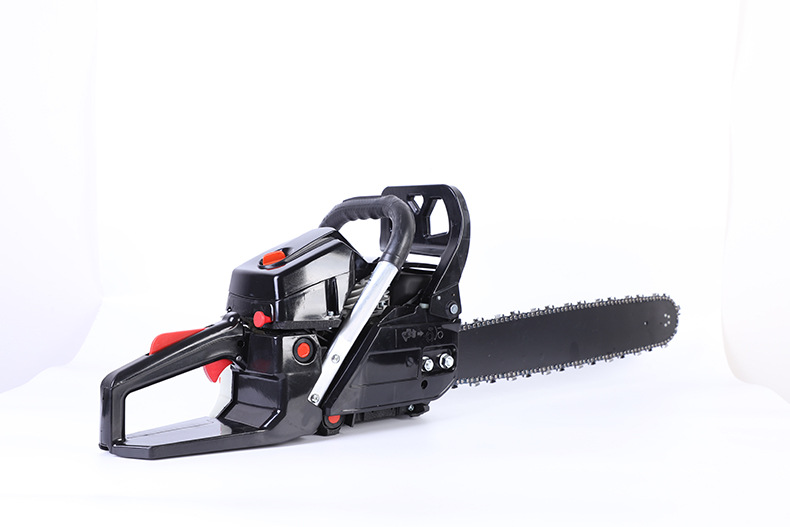 厂家直供新款油锯伐木锯砍树机器大功率汽油锯家用便携式园林效力