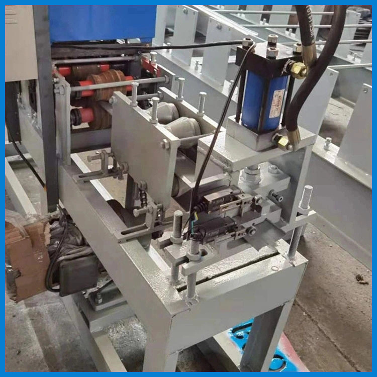 防尘百叶窗机器驰恒机械冲孔百叶窗机器锌钢百叶窗设备