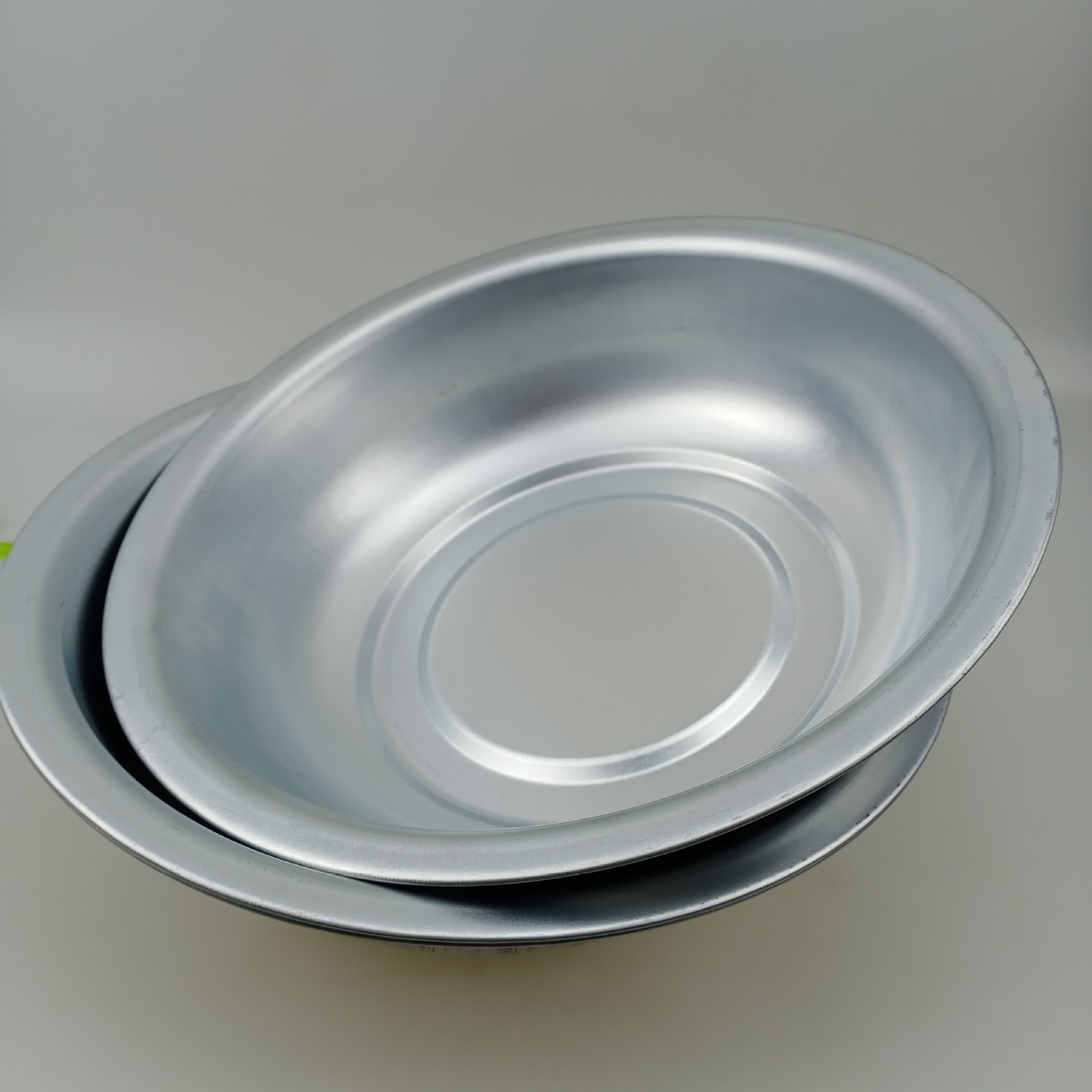 2元批发 30铁盆 白铁盆 铁皮大盆 两元二元 超市厂家货源