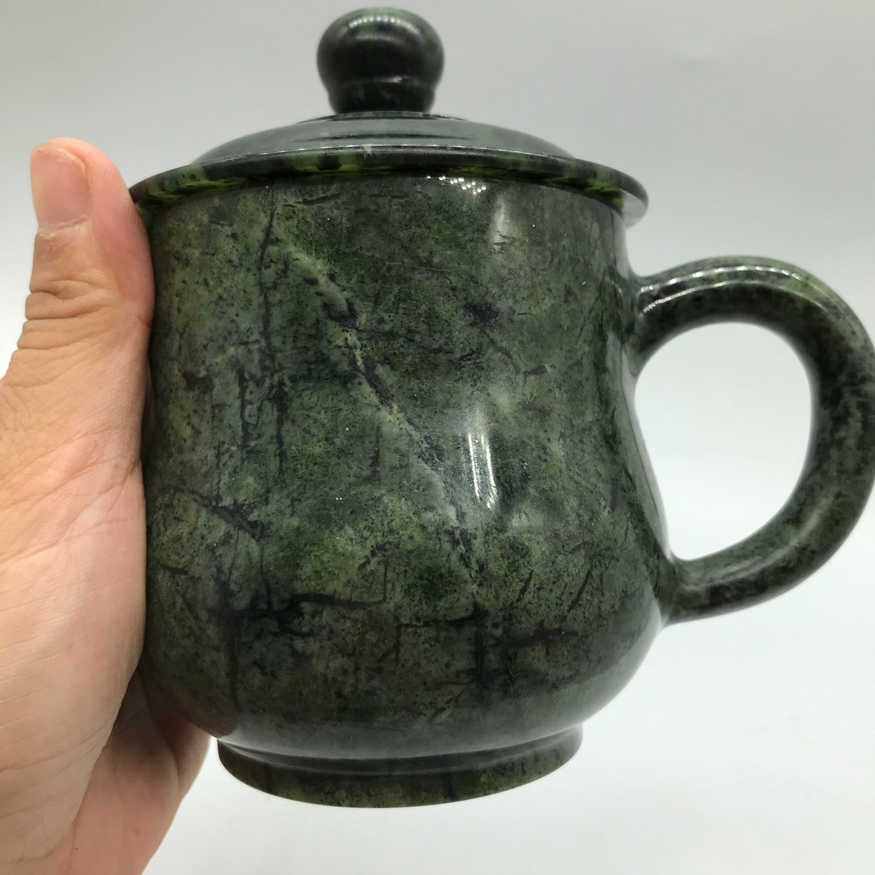 祁连玉蛇纹石玉药王石橄榄绿陨石墨玉藏玉竹节杯夜光杯酒具茶具