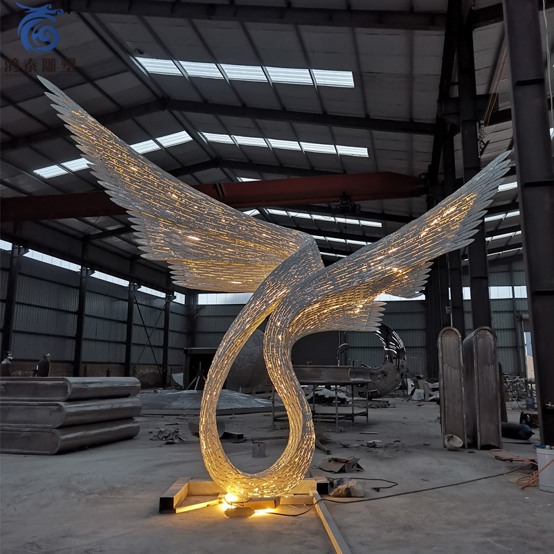 厂家定制不锈钢发光翅膀雕塑城市广场公园不锈钢发光创意雕塑摆件