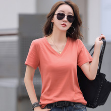 一件代发夏季新款韩版V领纯棉短袖T恤女宽松大码抽褶上衣抖音货源