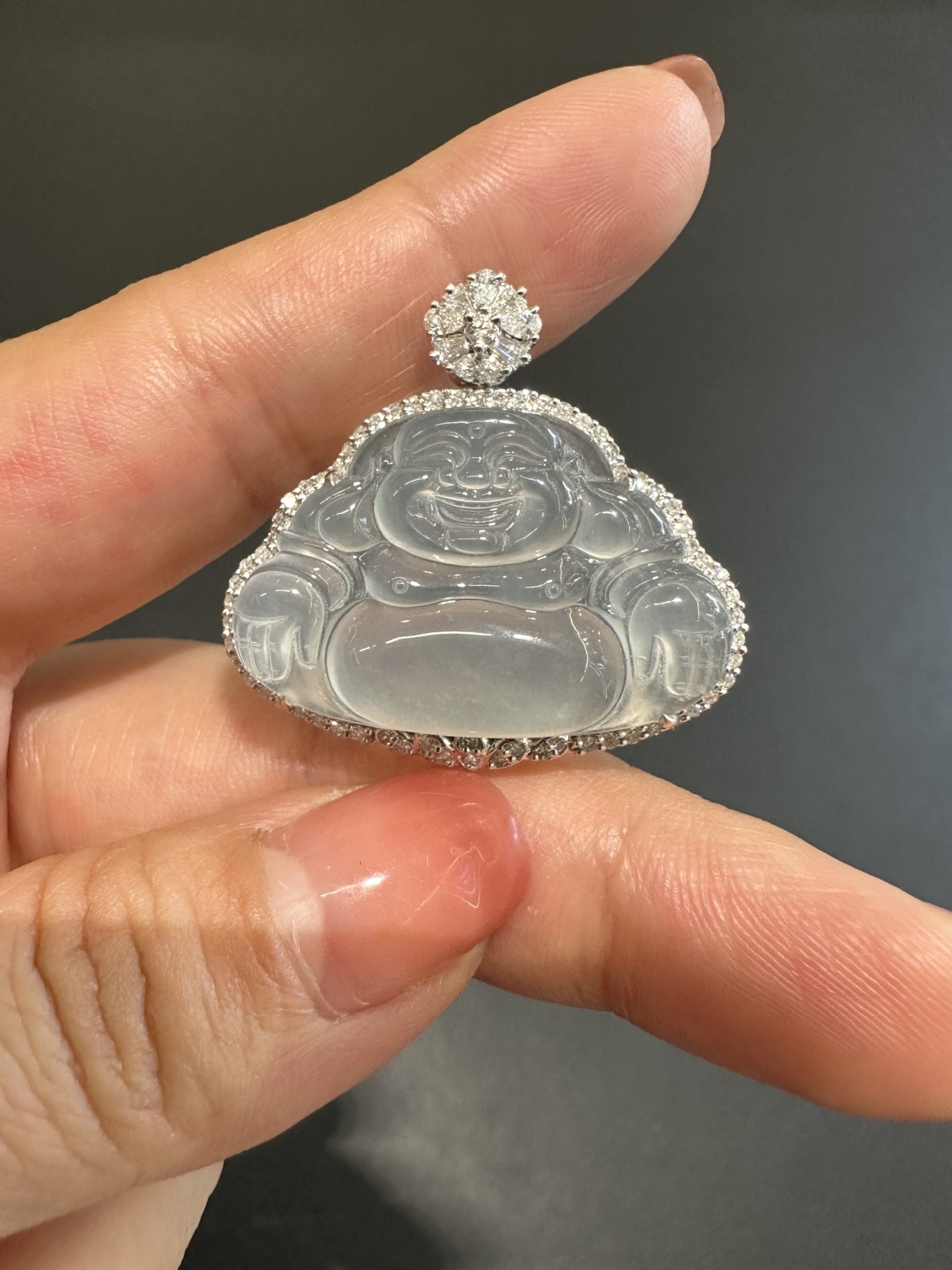 缅甸a货玻璃种白冰弥勒佛18k金吊坠镶钻石高冰起光翡翠佛公挂坠女