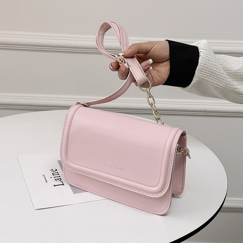 Bag High Sense Niche Women Bag 2023 Spring New Fashion Casual Shoulder Messenger Bag Leisure Commute Small Square Bag