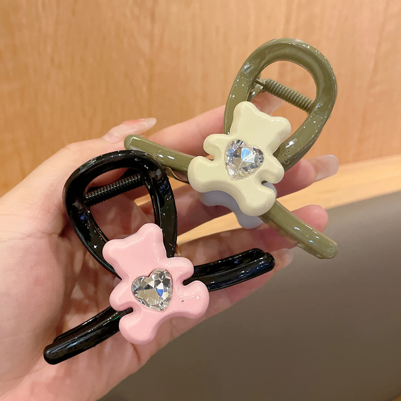 儿童可爱抓夹公主女童后脑勺盘发鲨鱼夹头饰女孩小熊女卡网红新款