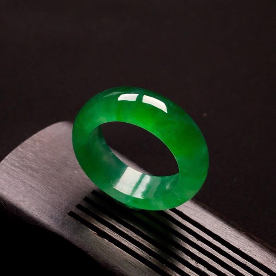 a翡翠冰种祖母绿戒指细条阳绿戒圈男女款情侣食指对戒真玉-阿里巴巴