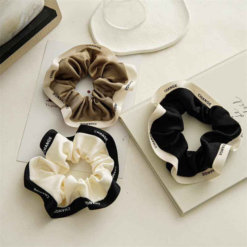 Spring and Summer New Classic Style Large Intestine Hair Band Hair Rope French Elegant Contrast Color Cloth Hair Accessories Ribbon Serging Intestine Circle