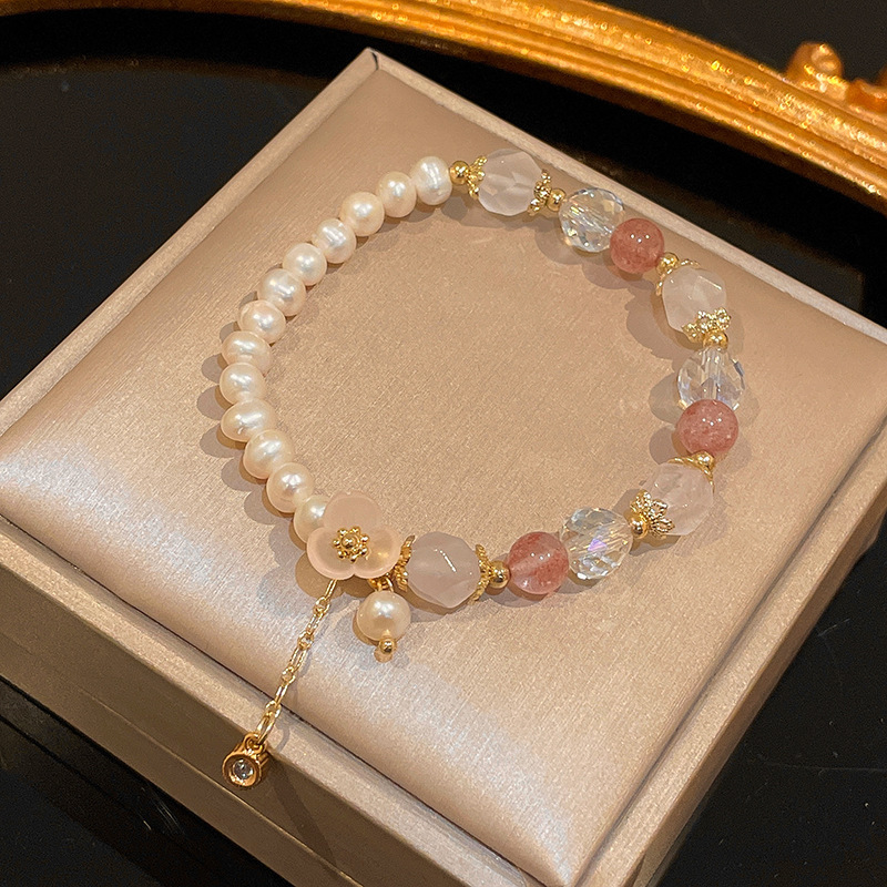 Xiaohongshu Same Style Strawberry Quartz Crystal Love Pearl Bracelet Light Luxury High-Grade Elastic Bracelet All-Match Jewelry Women