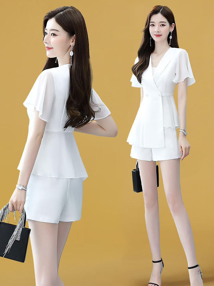 150穿搭套装夏季2022年新款女装显高气质时尚雪纺上衣短裤两件套