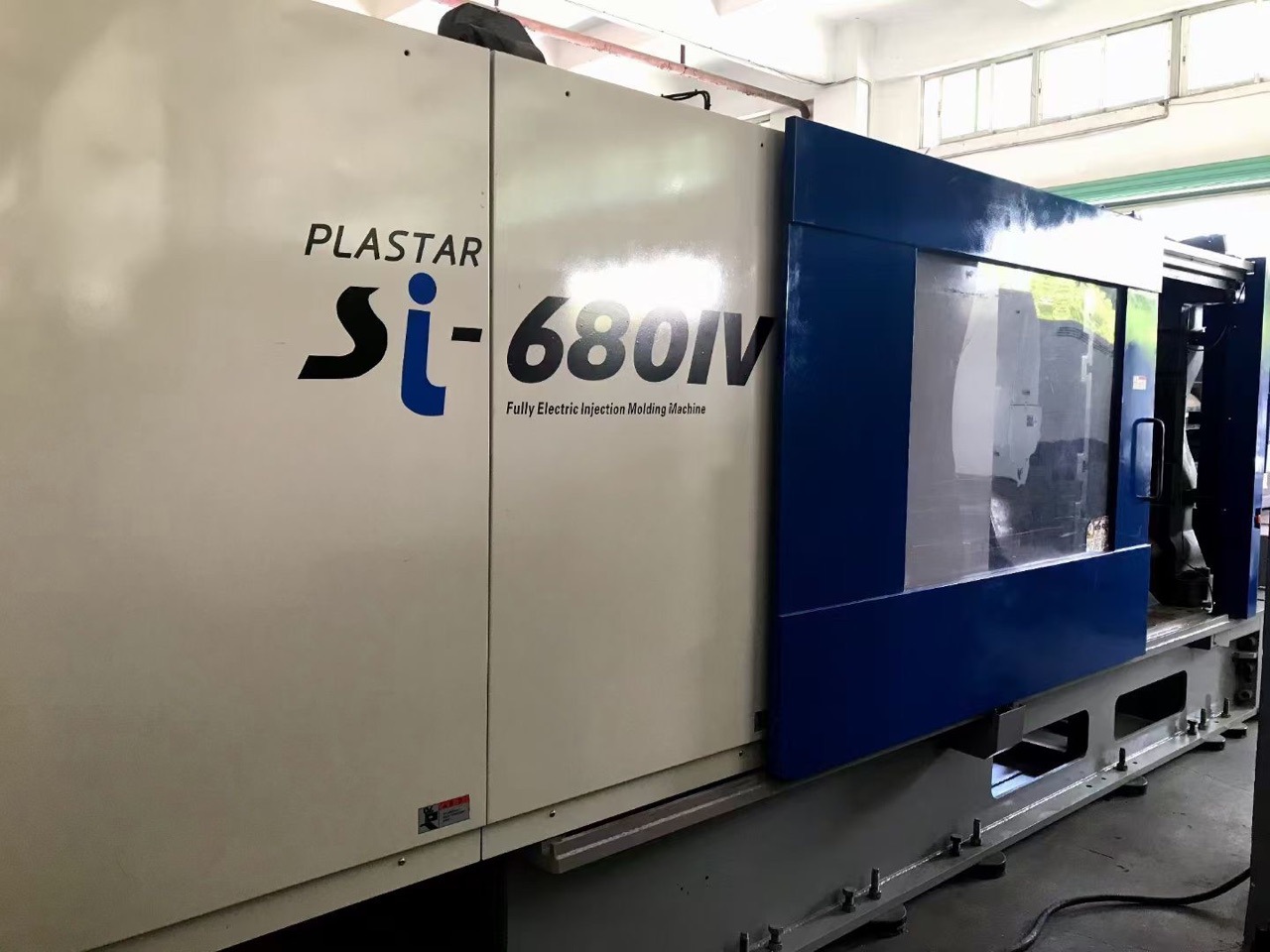 二手东洋注塑机si680iv