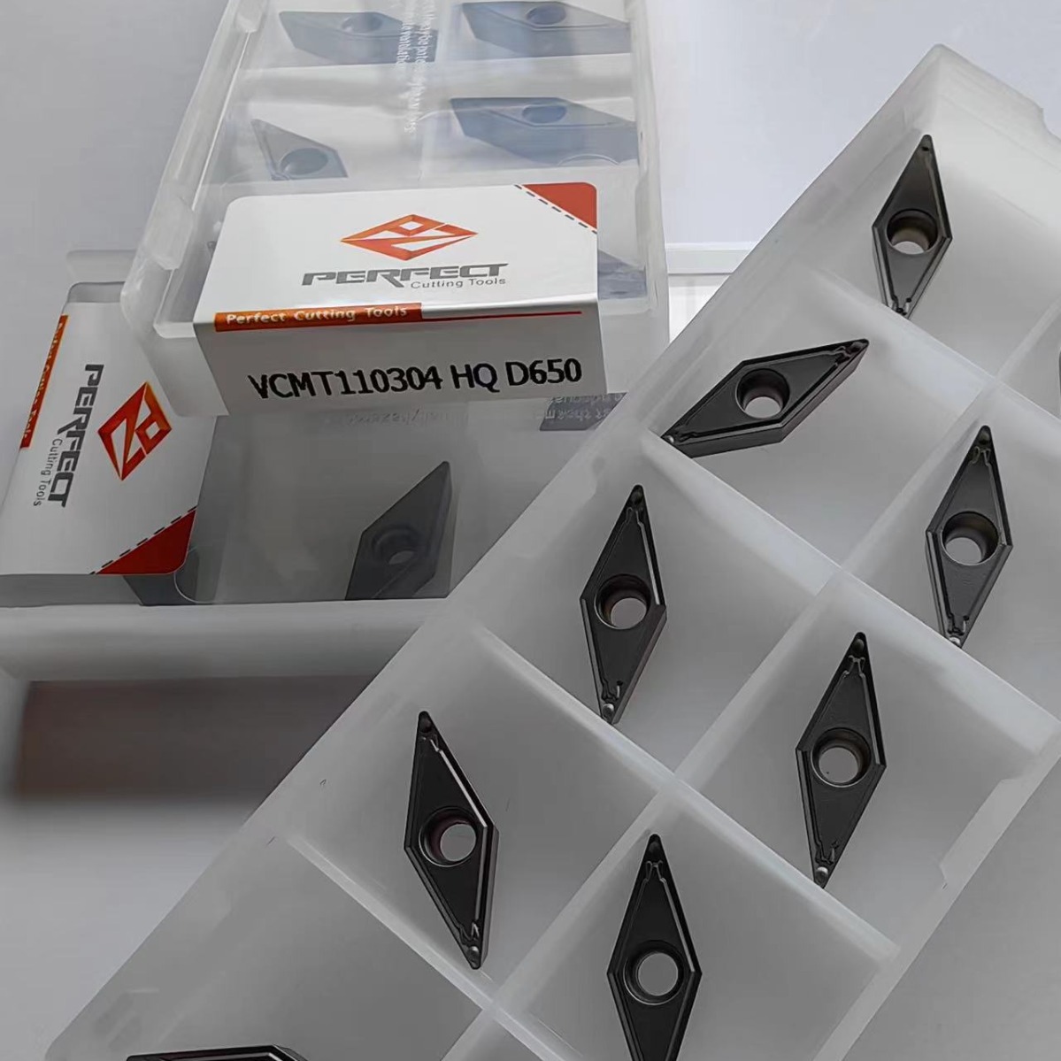 普菲特金属陶瓷车内孔刀片vcmt110304 hq d650镗孔菱形钢件精车