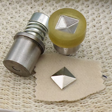 （手压模具）10MM合金材料金字塔配铝脚撞钉定位雕刻手压机器模具
