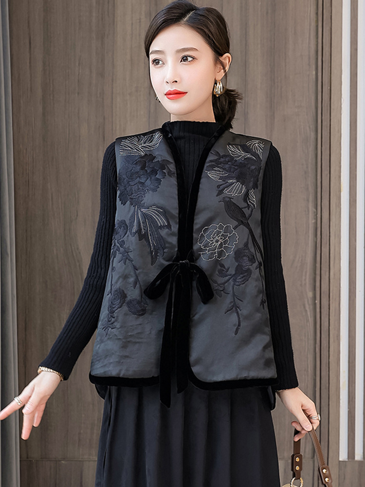 丝绒马甲女款真丝刺绣国风上衣秋冬复古唐装盘扣背心妈妈中式马夹