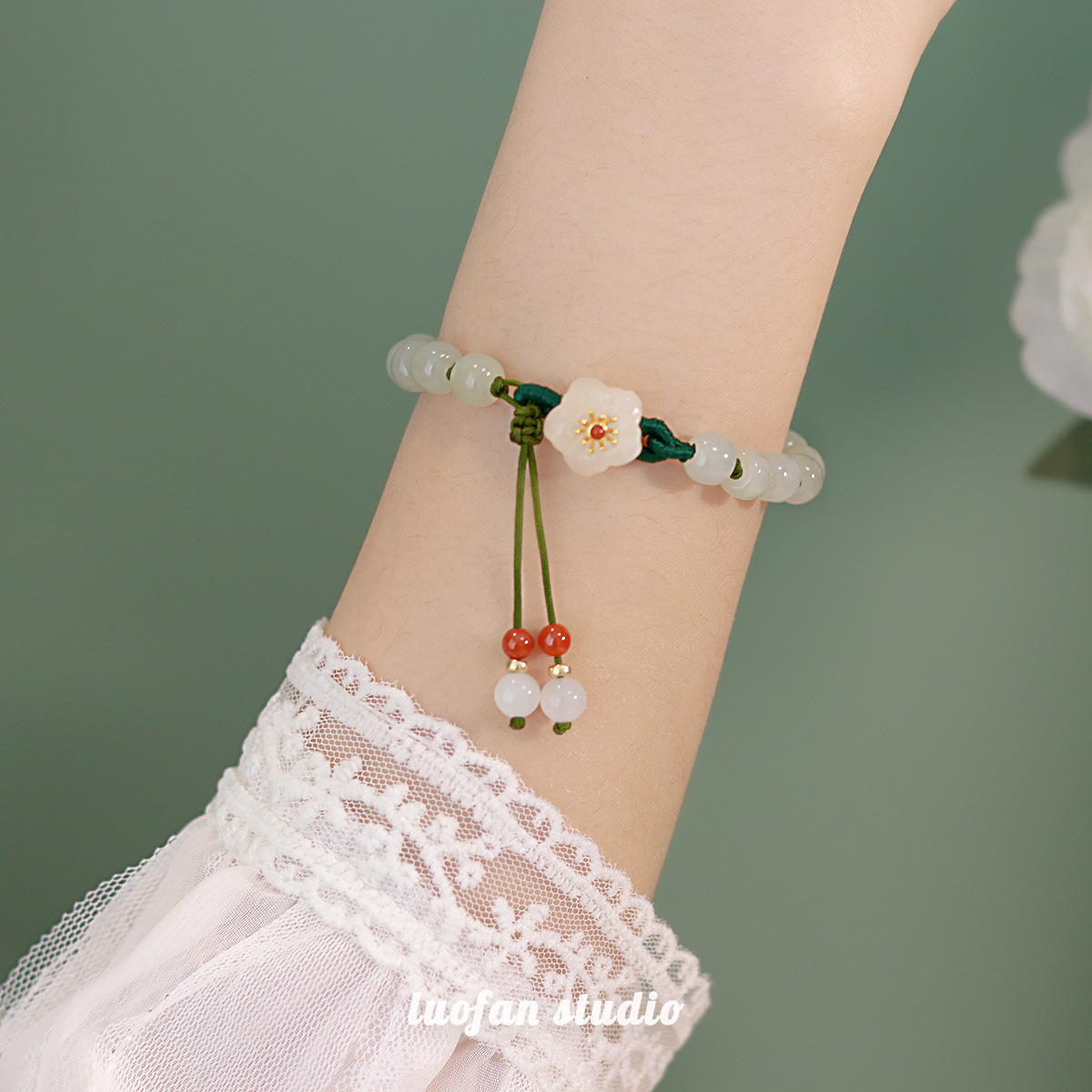 Tiktok Same Style Jade round Beads Small Peach Blossom Woven Bracelet Female Special-Interest Design Student Girlfriend Gifts round Beads Bracelet