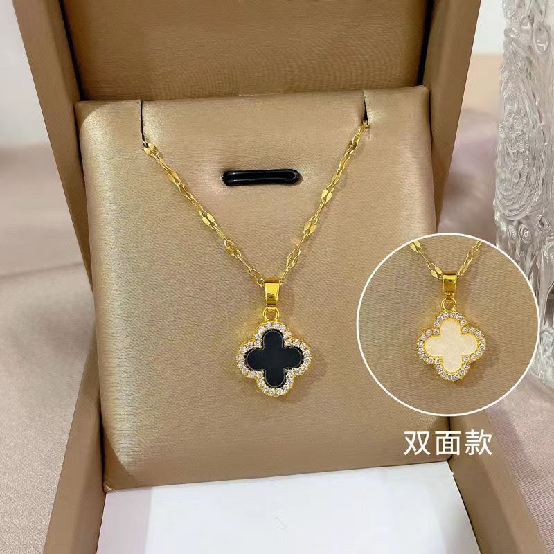 Japanese and Korean Style Yellow Gold Double-Sided Black and White Diamond Four-Leaf Clover Necklace Female Clover Pendant Clavicle Chain Internet Influencer Accessories