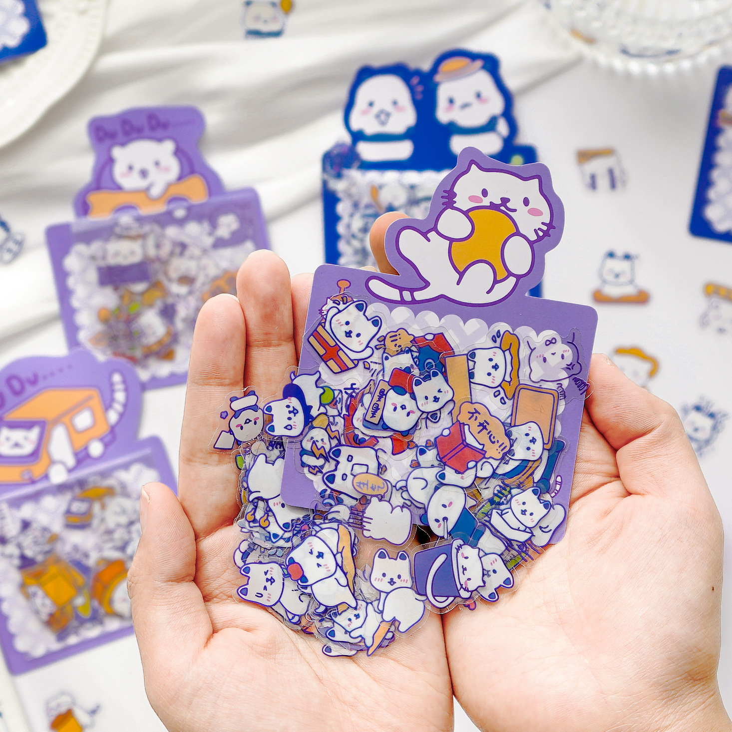 新款pet防水贴纸可爱卡通小图案小贴纸diy手账素材贴水杯装饰贴