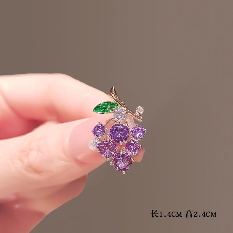 Mini Exquisite Grape Small Pin Temperament Wild Suit Brooch Cute Anti-Exposure Fixing Buckle Female Overlapping-Weight Purple